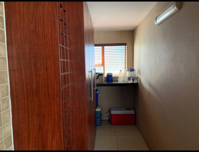 3 BEDROOM HOUSE FOR SALE IN VANDERBIJLPARK SE 8